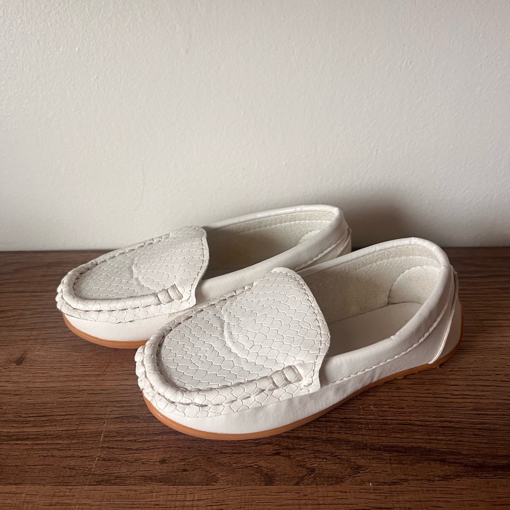 Kids White dress Loafers toddler size 9 Easter shoes
